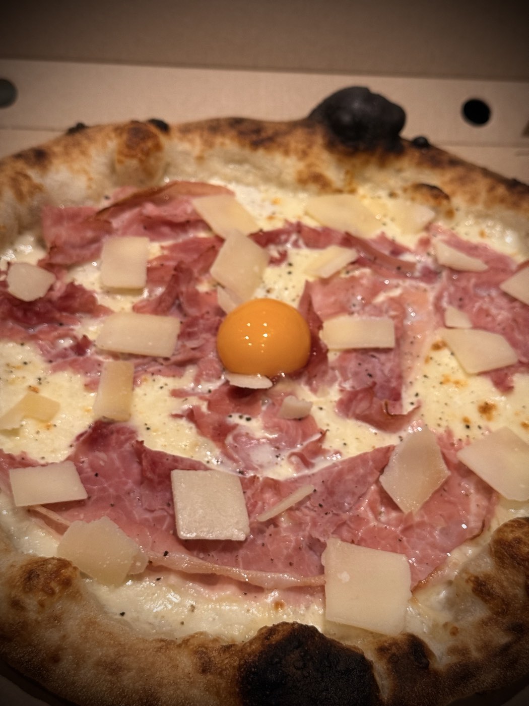 La Carbonara, pizza artisanale La Casa Nonna